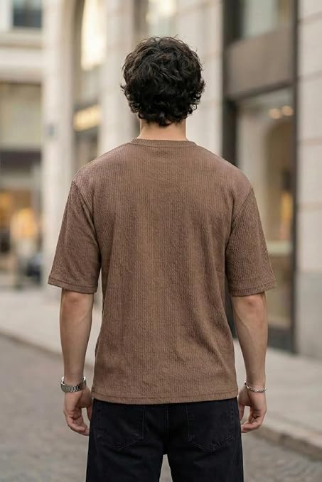 Men’s Brown Textured Printed T-Shirt - Image 5