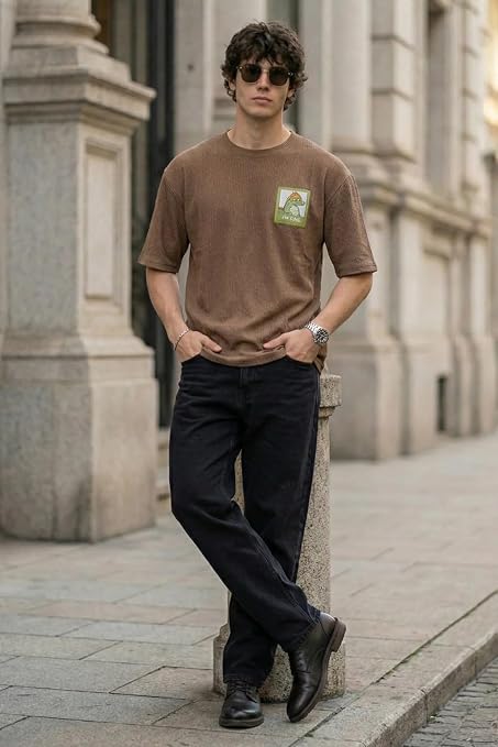 Men’s Brown Textured Printed T-Shirt - Image 2